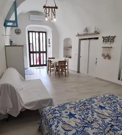 Residenza Giannini A 罗迪-加尔加尼科